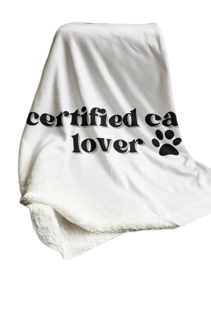 white flannel blanket for black cat lovers